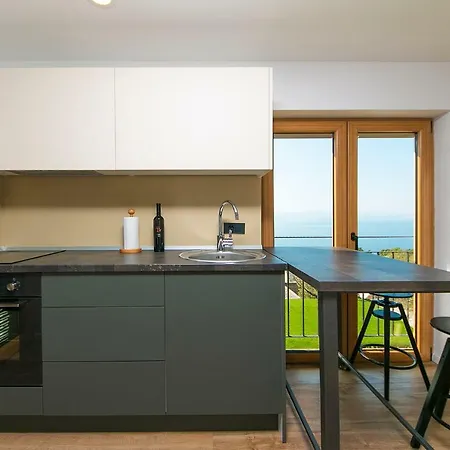 Old Village Apartment Brela
