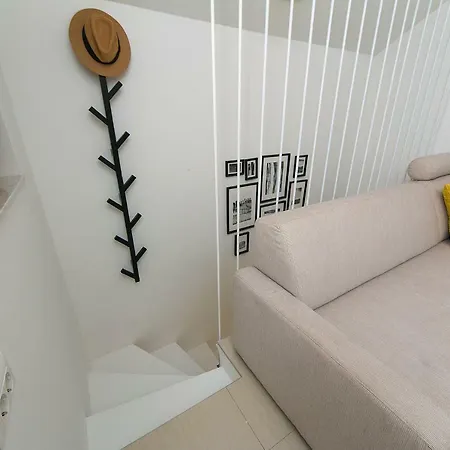 Old Village 布雷拉