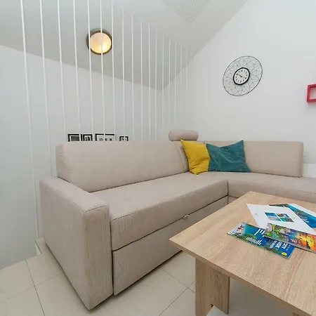 Old Village Apartment Brela