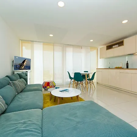 Old Village Apartment *