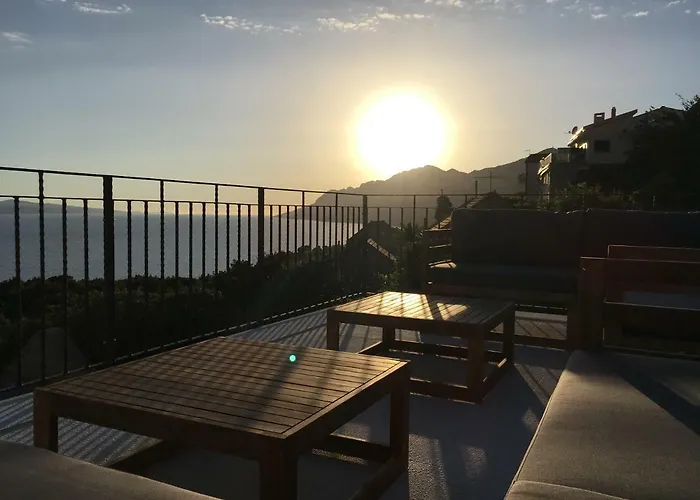 Old Village Брела