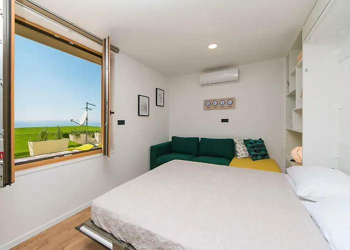 Old Village Apartment *